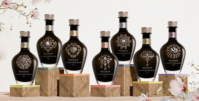 royal-salute-platinum-jubilee-edition-mesa-de-bar