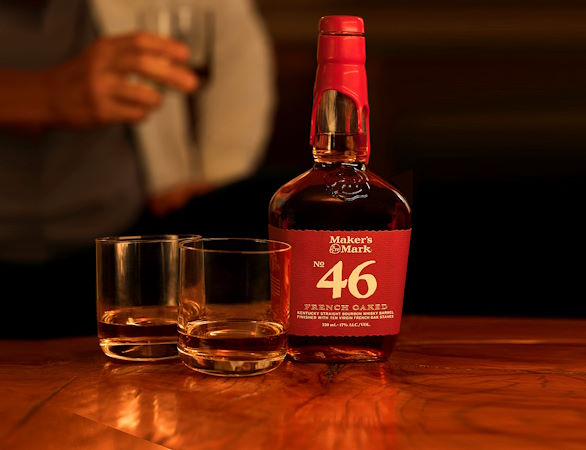 makers-mark-46-mesa-de-bar
